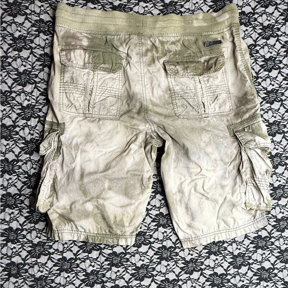 WT02 Size M Stylish Tie-Dye Cargo Shorts for Men - Picture 3 of 9